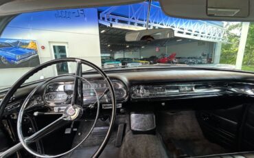 Cadillac-Fleetwood-1957-Sedan-17