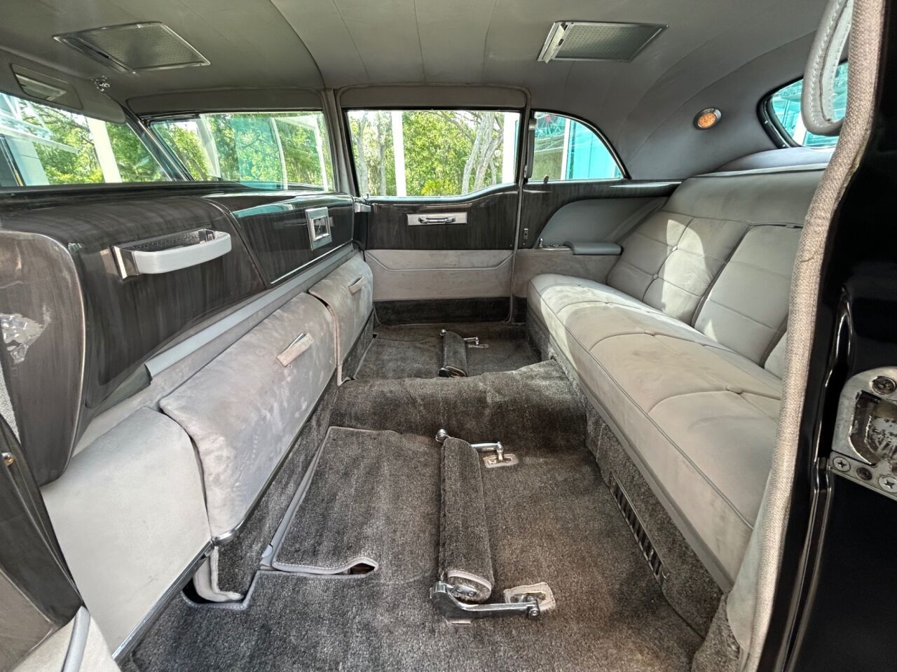 Cadillac-Fleetwood-1957-Sedan-19