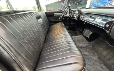 Cadillac-Fleetwood-1957-Sedan-22