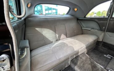 Cadillac-Fleetwood-1957-Sedan-26