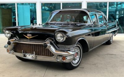 Cadillac Fleetwood 1957 Sedan
