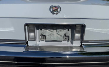 Cadillac-Fleetwood-1980-Sedan-15