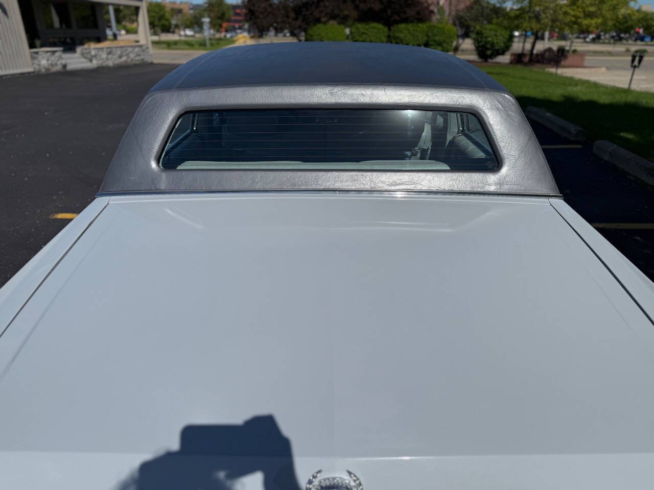 Cadillac-Fleetwood-1980-Sedan-17