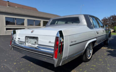 Cadillac-Fleetwood-1980-Sedan-25