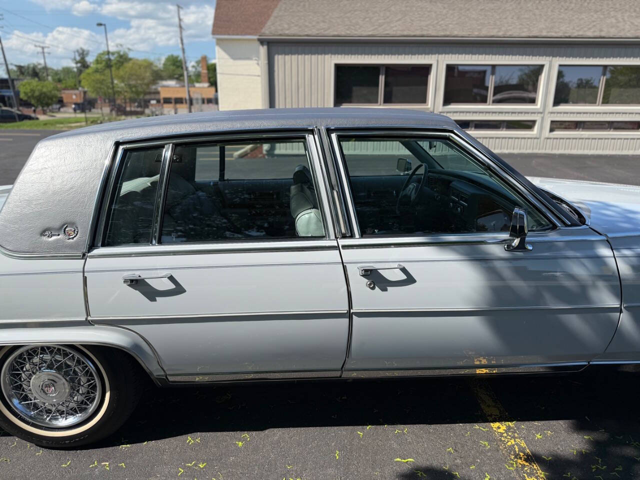 Cadillac-Fleetwood-1980-Sedan-29