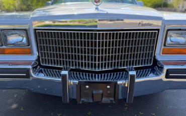 Cadillac-Fleetwood-1980-Sedan-34
