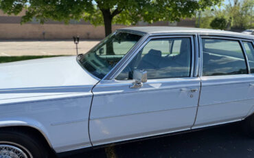 Cadillac-Fleetwood-1980-Sedan-5