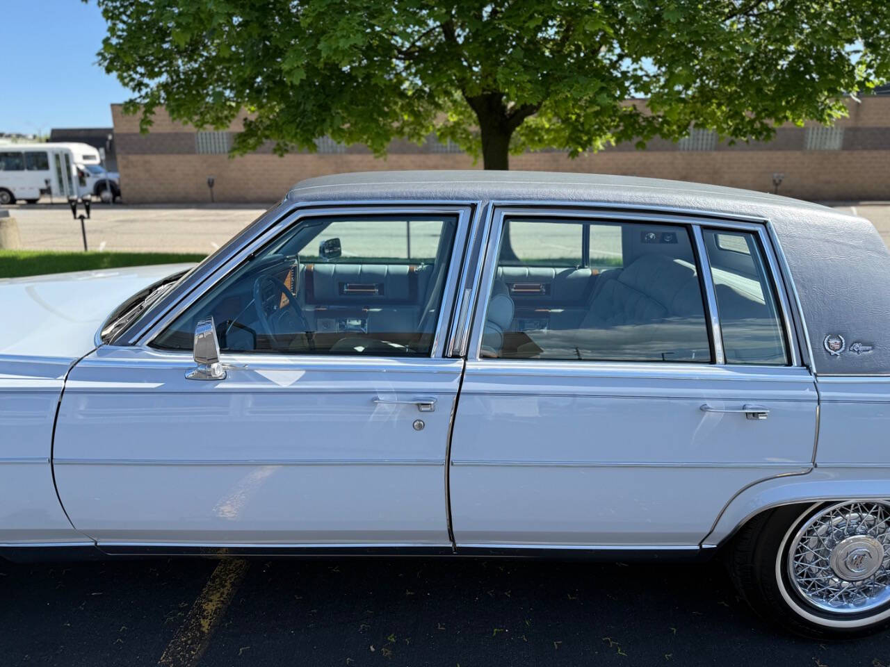 Cadillac-Fleetwood-1980-Sedan-6