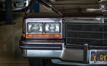 Cadillac-Fleetwood-1985-Sedan-13