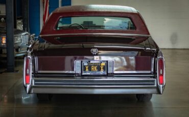 Cadillac-Fleetwood-1985-Sedan-16
