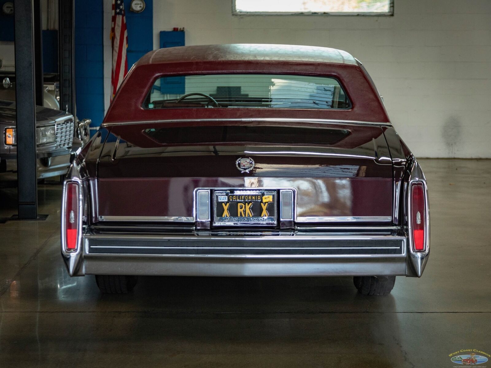 Cadillac-Fleetwood-1985-Sedan-16