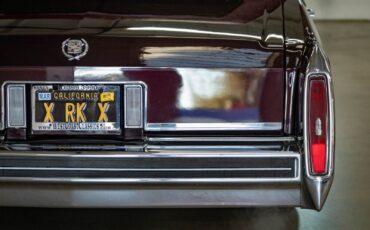 Cadillac-Fleetwood-1985-Sedan-19