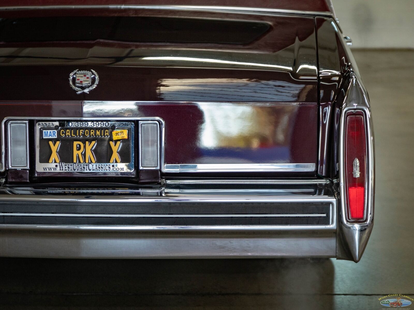 Cadillac-Fleetwood-1985-Sedan-19