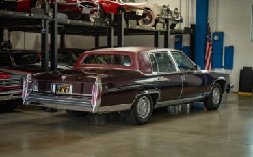 Cadillac-Fleetwood-1985-Sedan-23