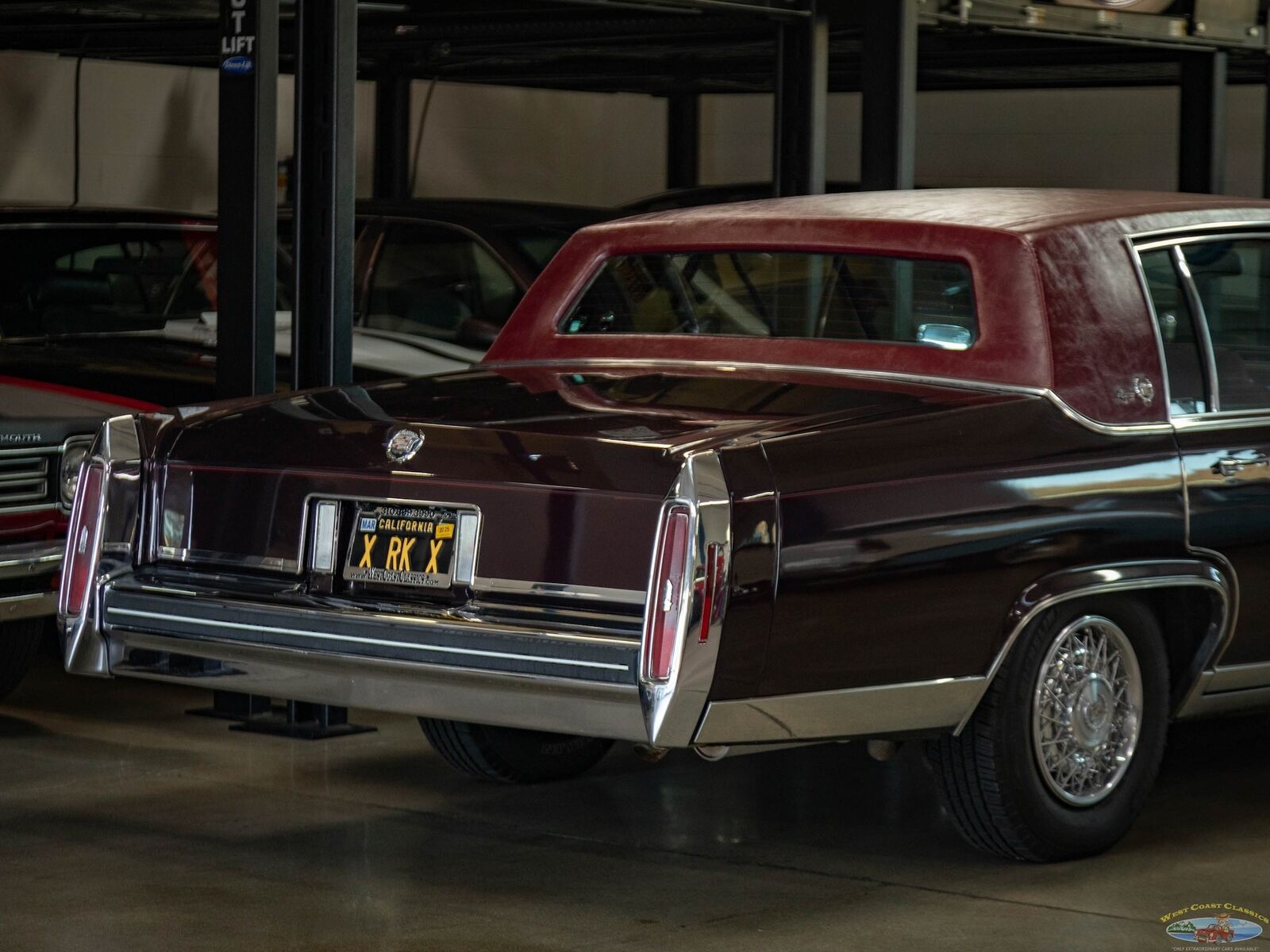 Cadillac-Fleetwood-1985-Sedan-24