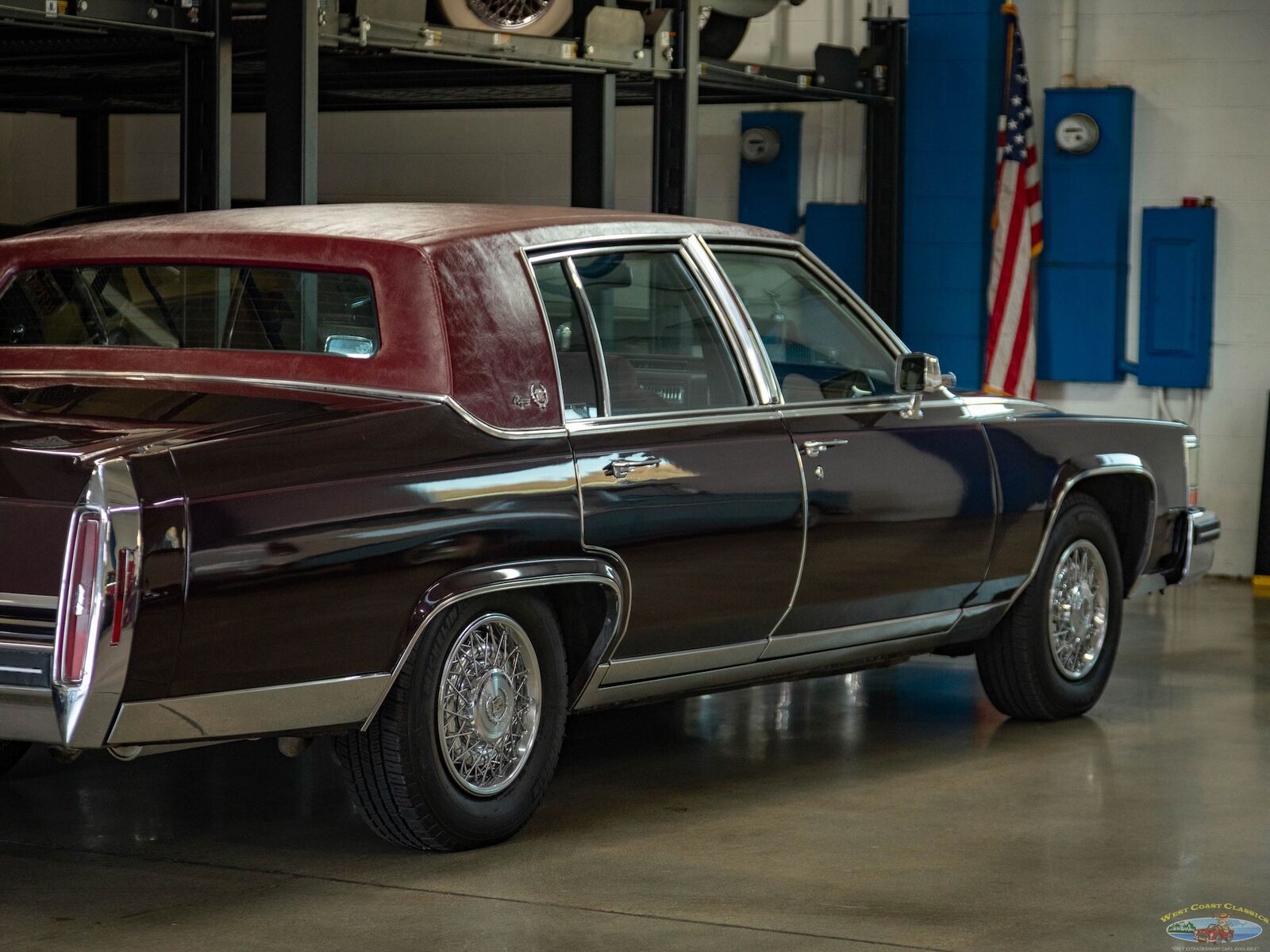 Cadillac-Fleetwood-1985-Sedan-25