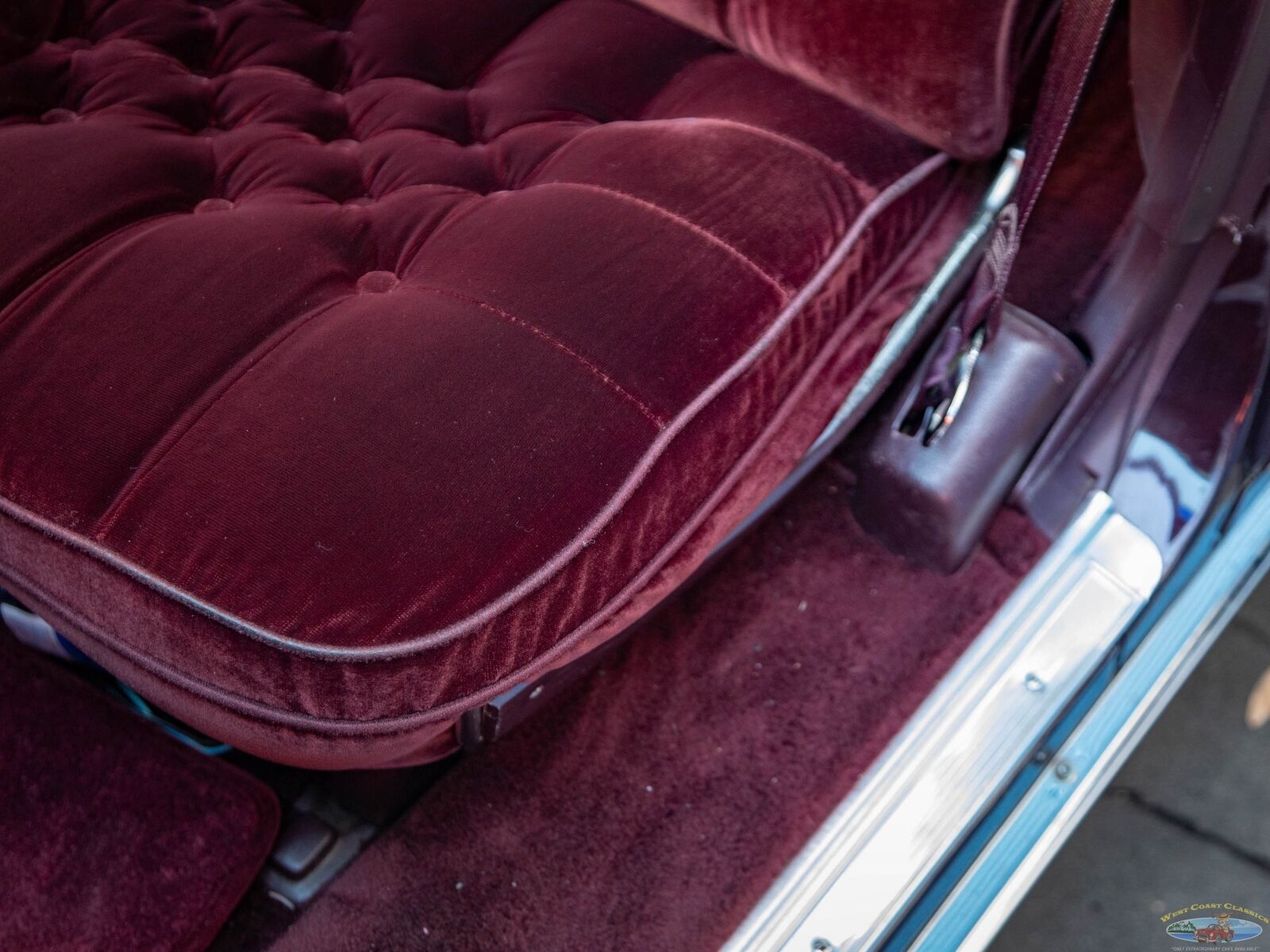 Cadillac-Fleetwood-1985-Sedan-28