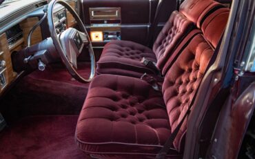 Cadillac-Fleetwood-1985-Sedan-29