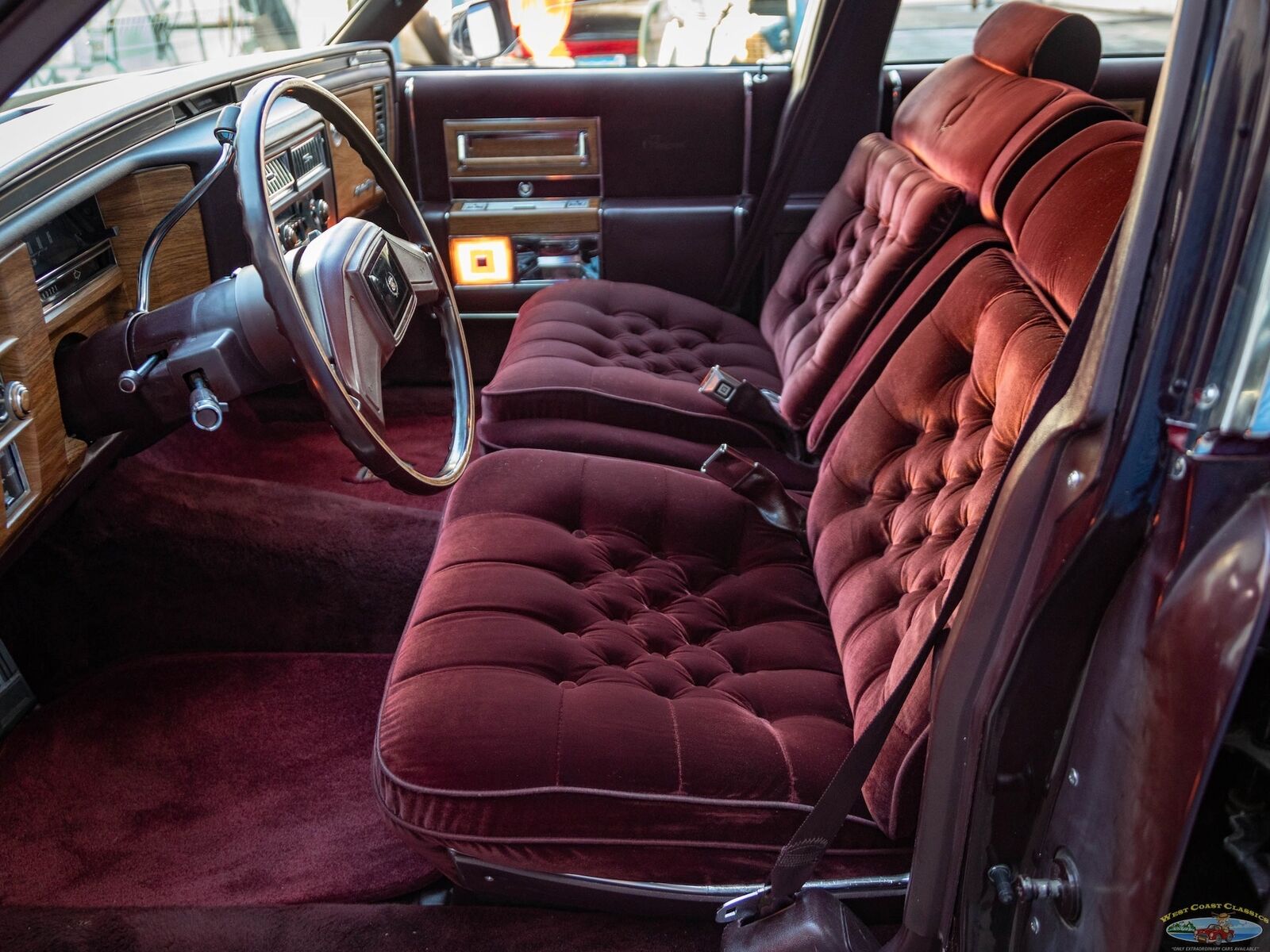 Cadillac-Fleetwood-1985-Sedan-29