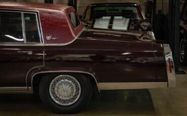 Cadillac-Fleetwood-1985-Sedan-3