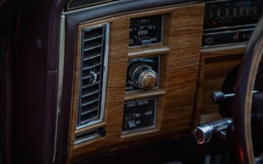 Cadillac-Fleetwood-1985-Sedan-36