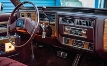 Cadillac-Fleetwood-1985-Sedan-39