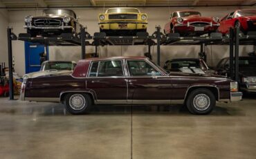 Cadillac-Fleetwood-1985-Sedan-5