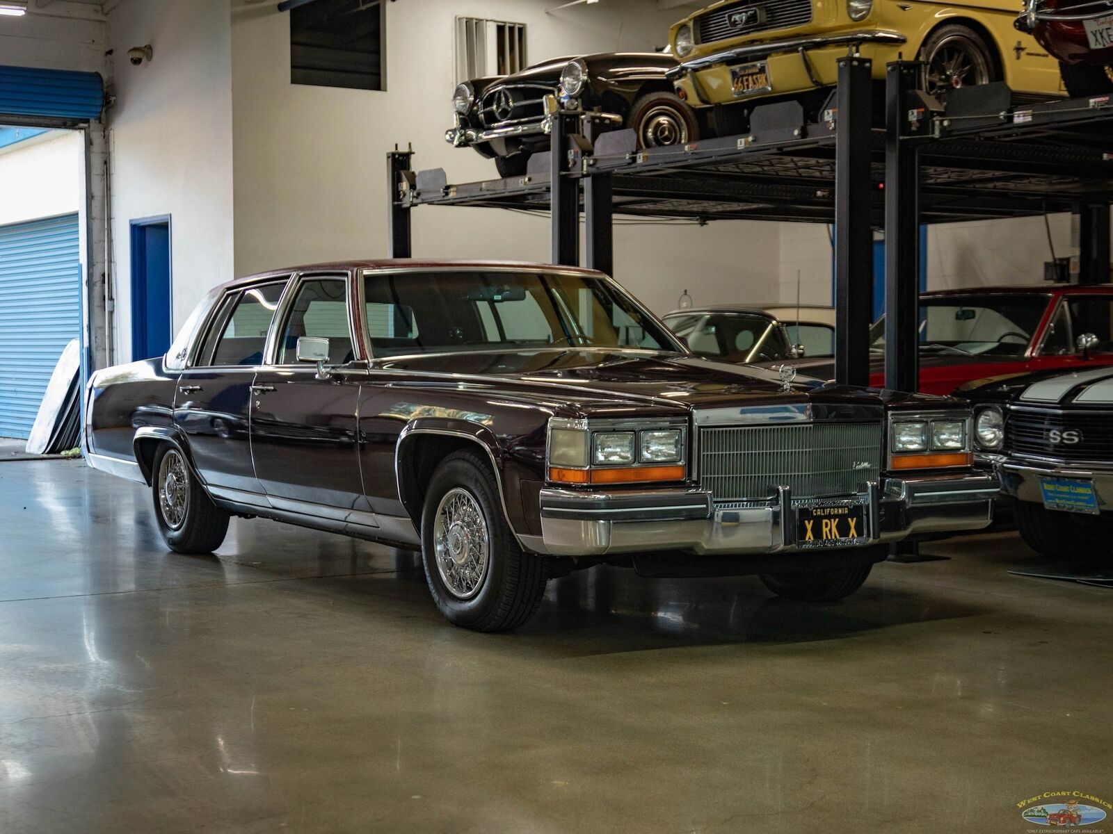 Cadillac-Fleetwood-1985-Sedan-9