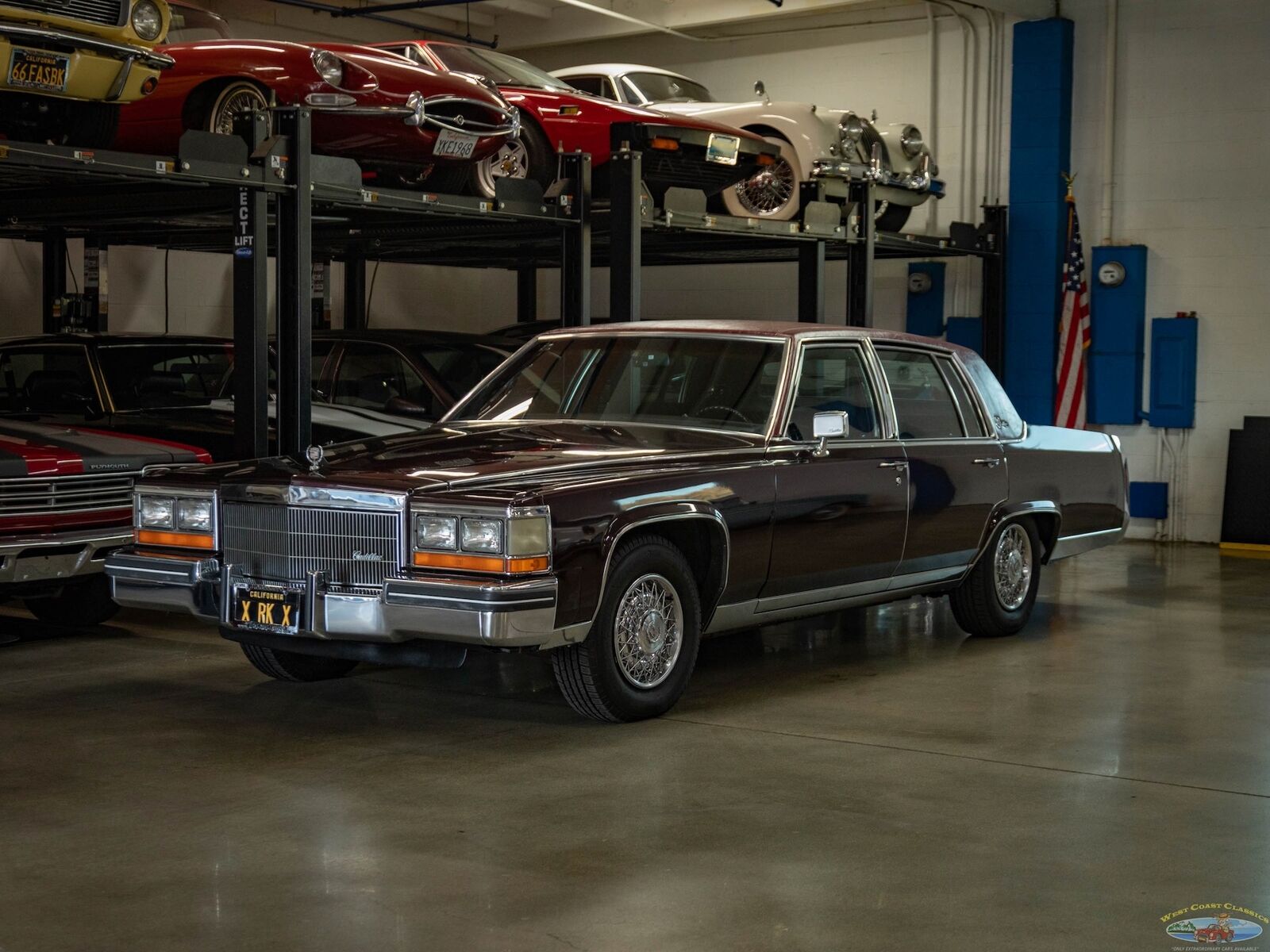 Cadillac-Fleetwood-1985-Sedan