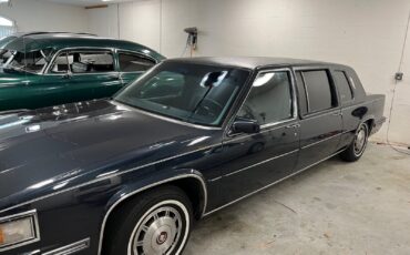 Cadillac-Fleetwood-1986-Limousine-10