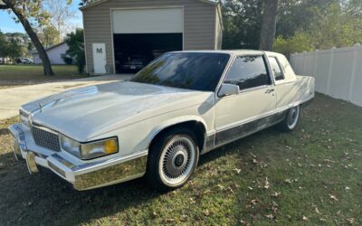 Cadillac Fleetwood  1990