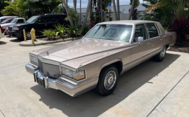 Cadillac-Fleetwood-1991-Sedan-3