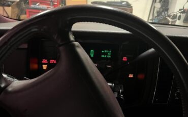 Cadillac-Fleetwood-1994-Sedan-11
