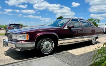 Cadillac-Fleetwood-1994-Sedan-3