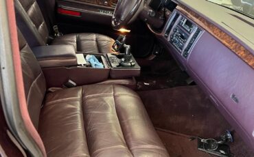 Cadillac-Fleetwood-1994-Sedan-8
