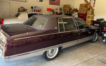 Cadillac-Fleetwood-1994-Sedan-9