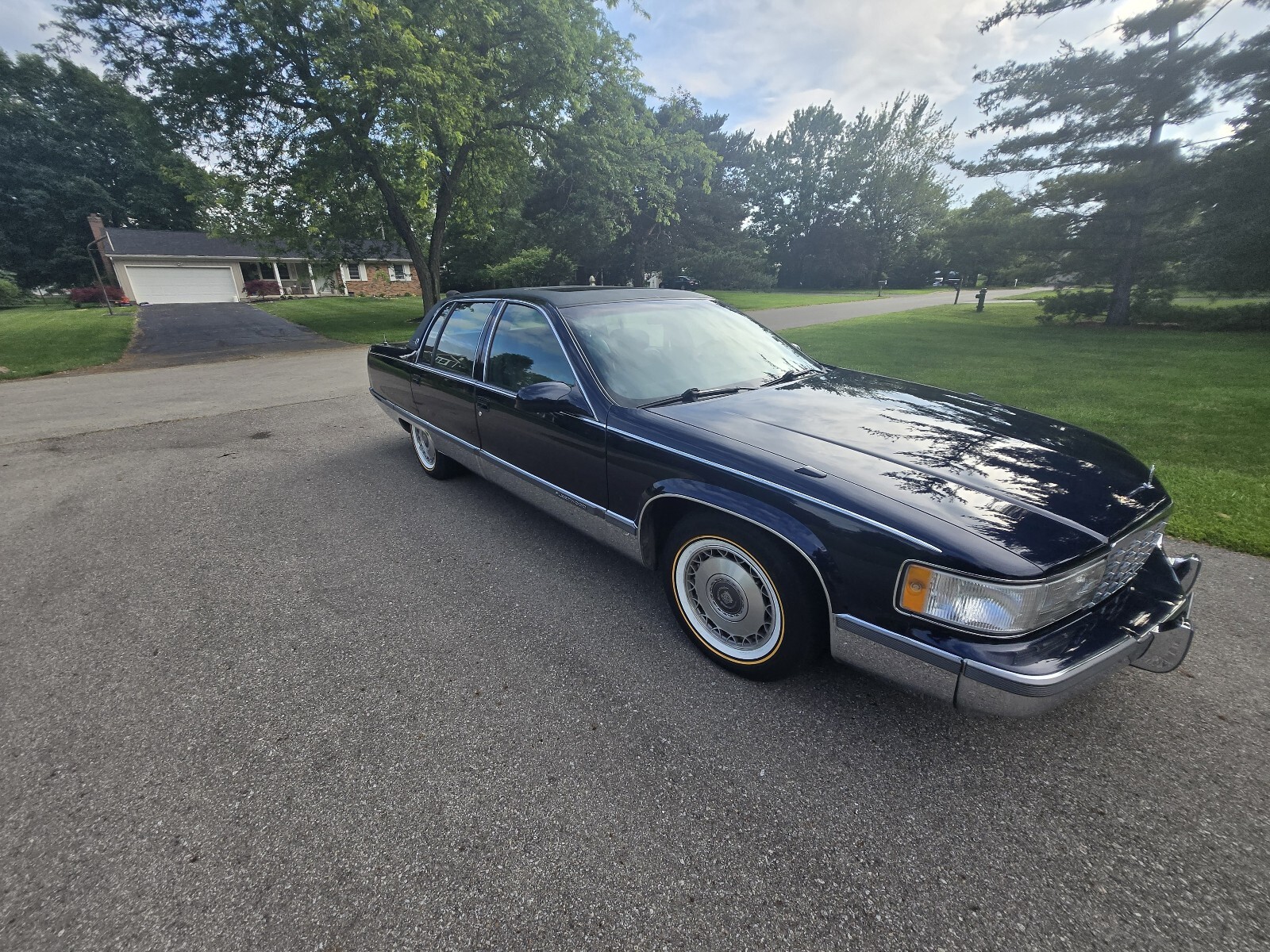 Cadillac-Fleetwood-1995-1