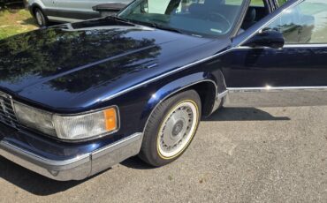 Cadillac-Fleetwood-1995-10
