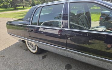 Cadillac-Fleetwood-1995-16