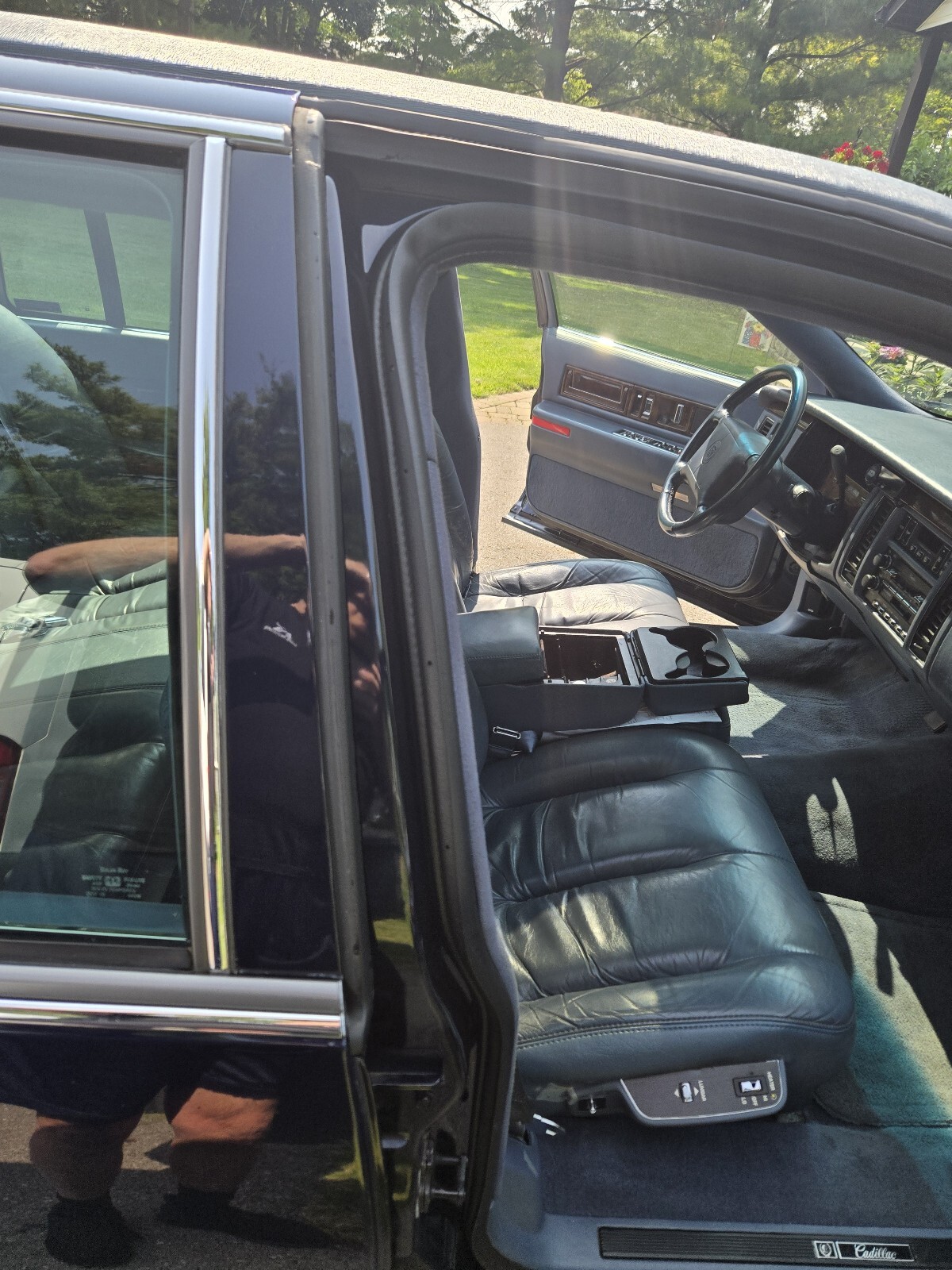 Cadillac-Fleetwood-1995-19