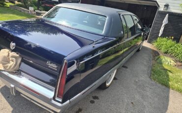 Cadillac-Fleetwood-1995-25