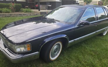 Cadillac-Fleetwood-1995-6