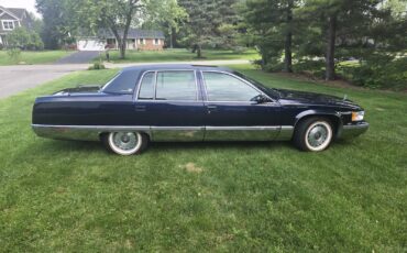 Cadillac-Fleetwood-1995-9