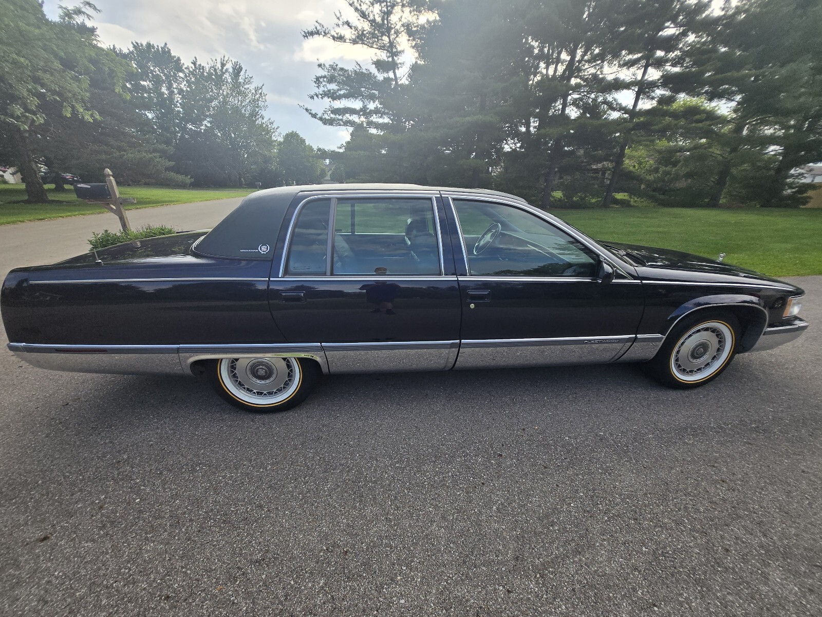 Cadillac-Fleetwood-1995