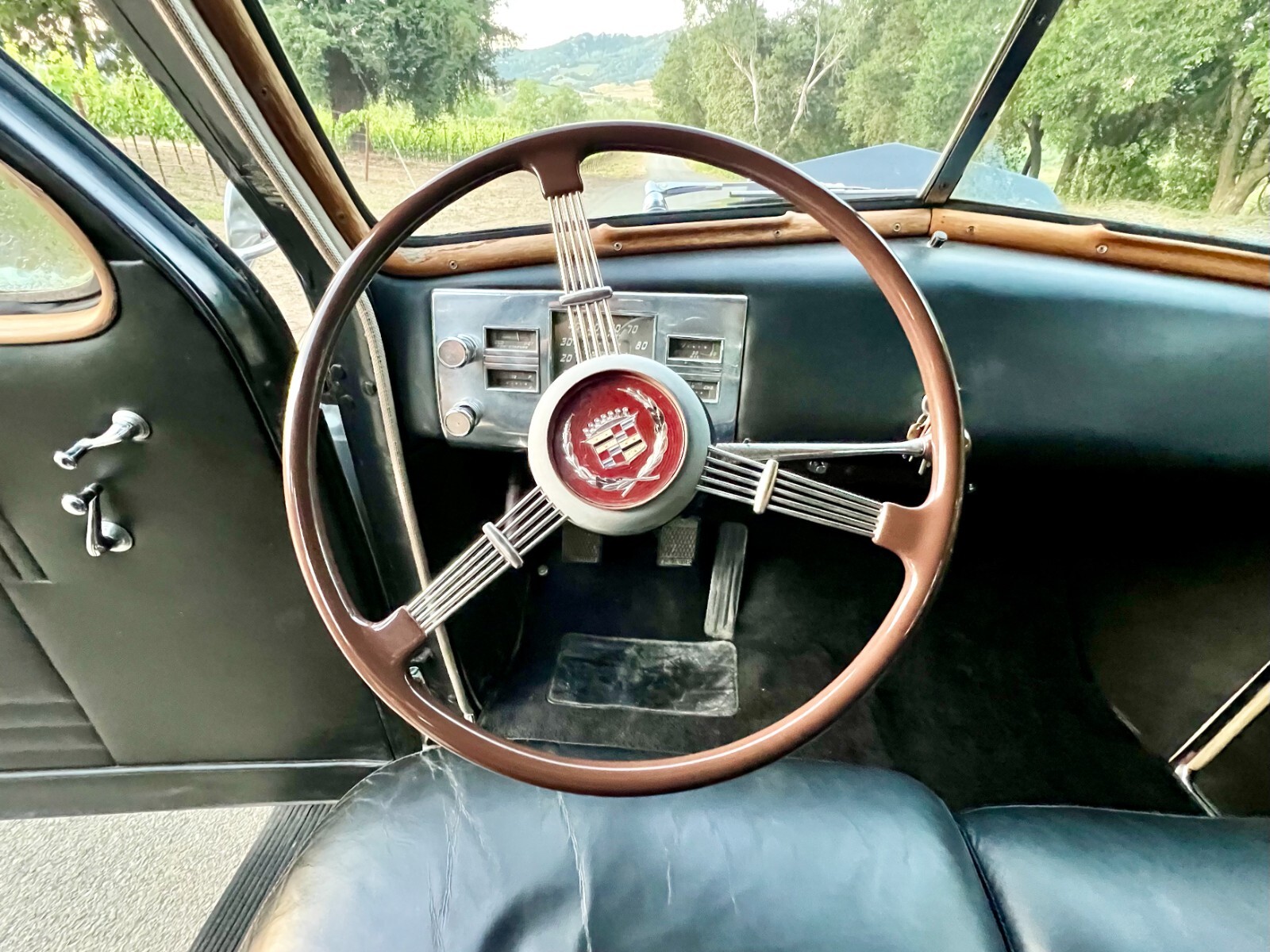 Cadillac-Fleetwood-Imperial-Series-75-Limousine-1938-Limousine-18