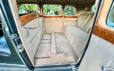 Cadillac-Fleetwood-Imperial-Series-75-Limousine-1938-Limousine-21