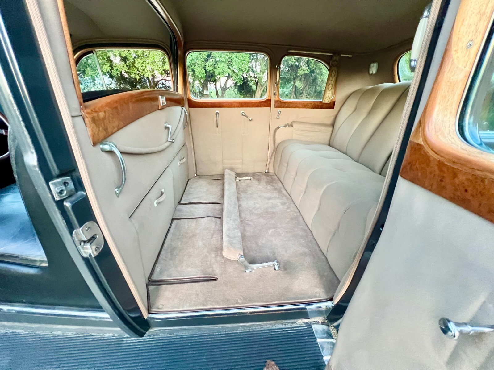 Cadillac-Fleetwood-Imperial-Series-75-Limousine-1938-Limousine-21