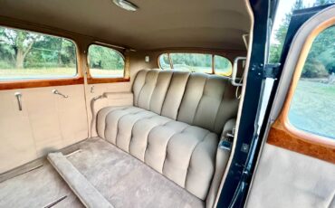 Cadillac-Fleetwood-Imperial-Series-75-Limousine-1938-Limousine-22