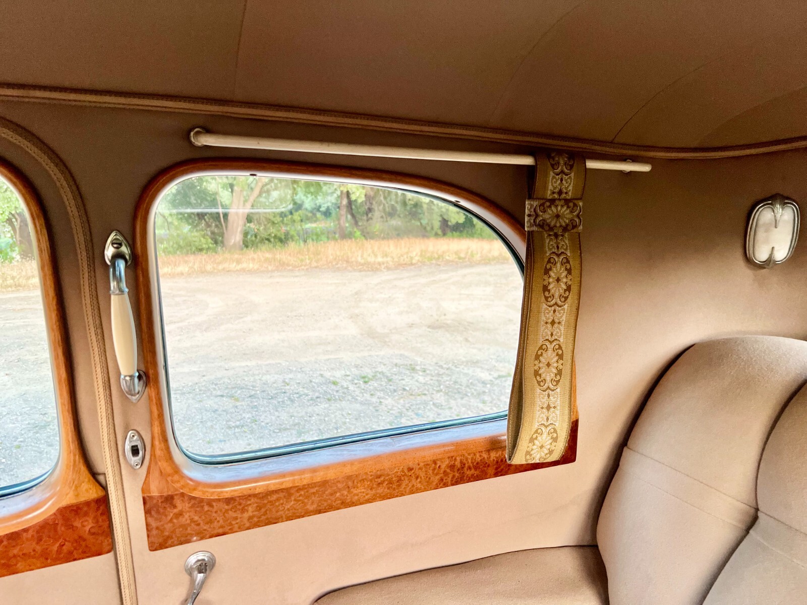 Cadillac-Fleetwood-Imperial-Series-75-Limousine-1938-Limousine-26