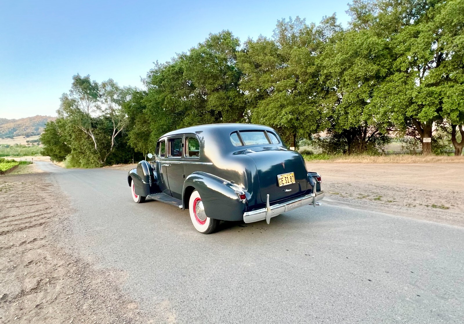 Cadillac-Fleetwood-Imperial-Series-75-Limousine-1938-Limousine-3
